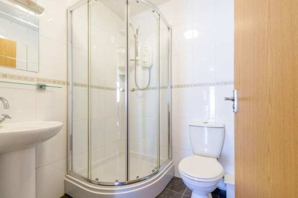 Juno - Apartment In The Heart Of Newquay Ньюки Экстерьер фото